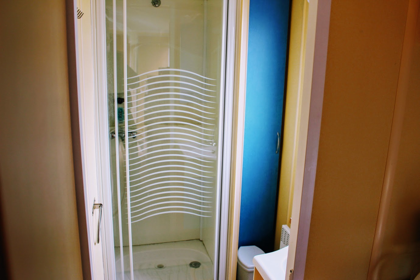 Mobile-Home 2 chambres / 3 personnes – Image 6